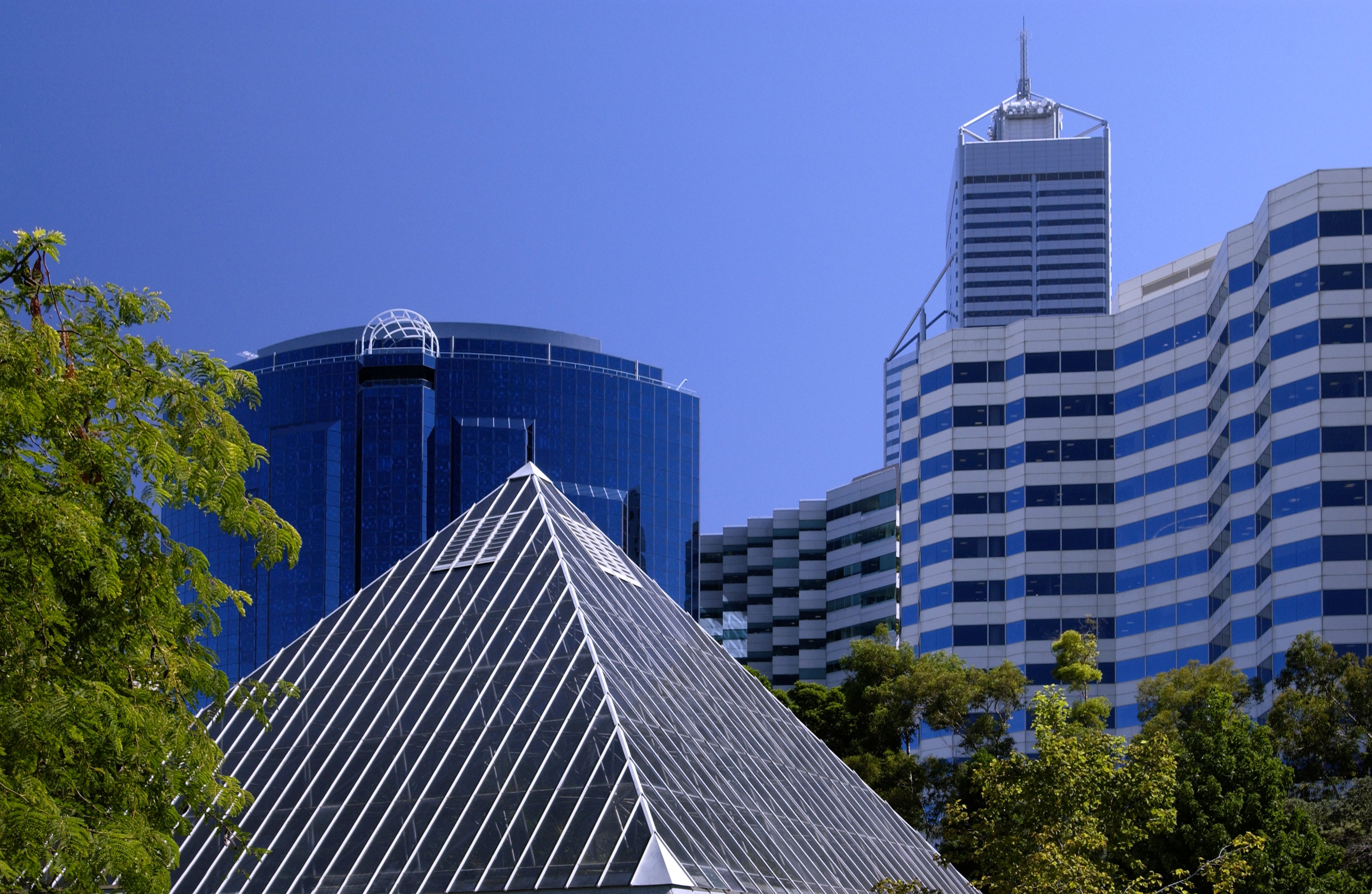 modern-architecture-in-the-city-of-perth-australi-2021-09-03-13-34-35-utc