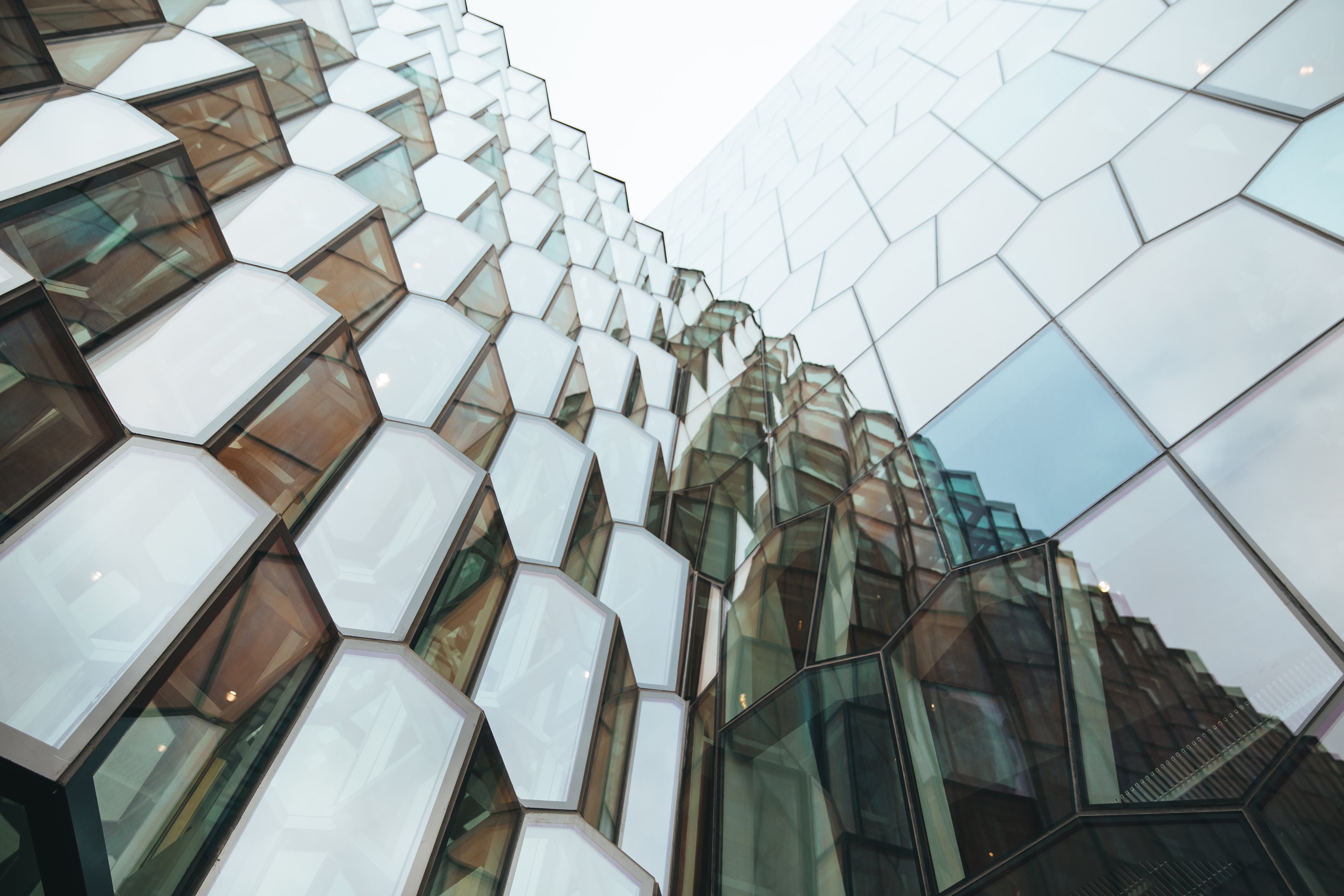 modern-glass-architecture_4460x4460