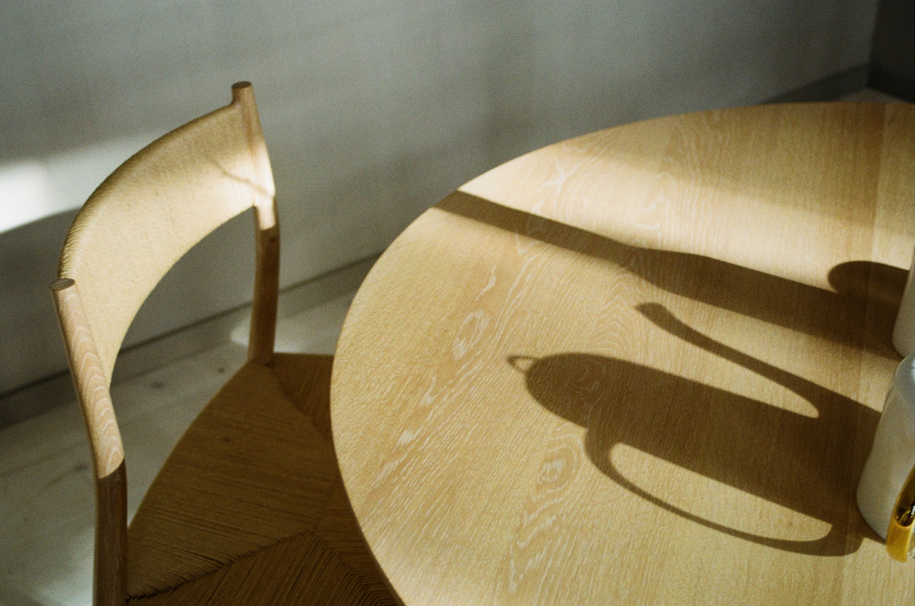 Image of sunlight on table showing how to keep home cool